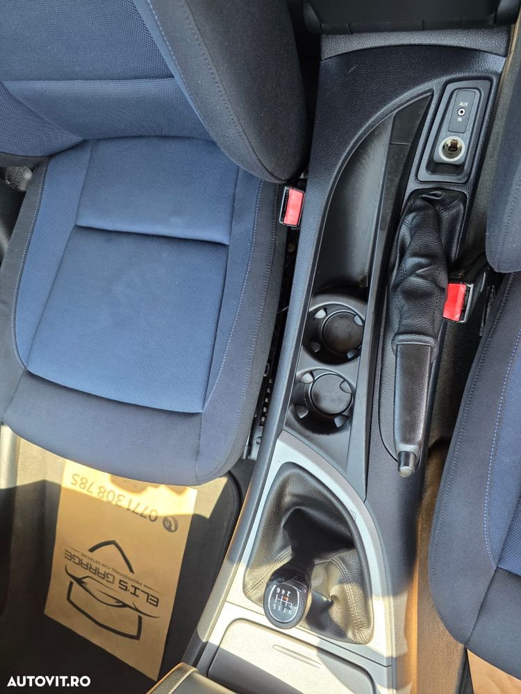BMW Seria 1 116i - 13