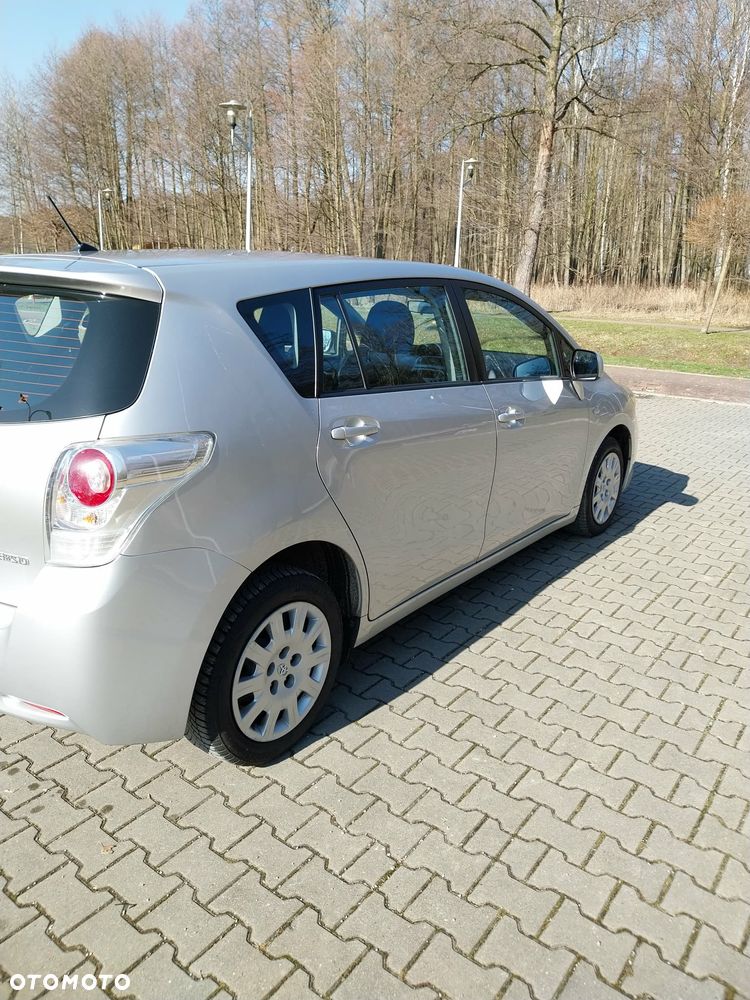 Toyota Verso 2.0 D-4D Sol plus - 17