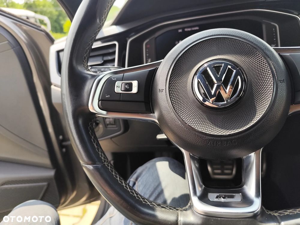 Volkswagen Polo 1.0 TSI R-Line DSG - 23