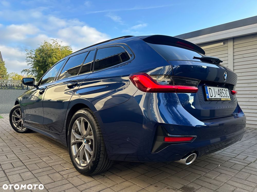 BMW Seria 3 320i Touring Sport Line - 3