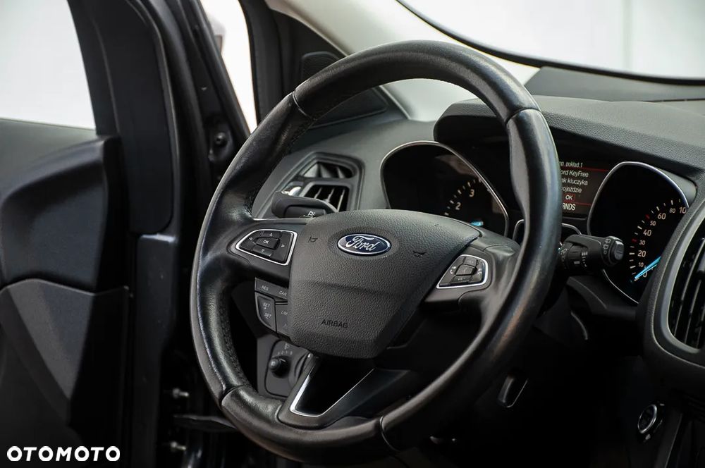 Ford Kuga 1.5 EcoBoost 4WD Titanium - 22