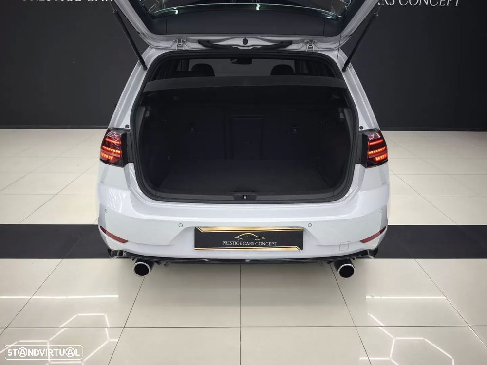 VW Golf 2.0 TSi GTi DSG Performance - 16