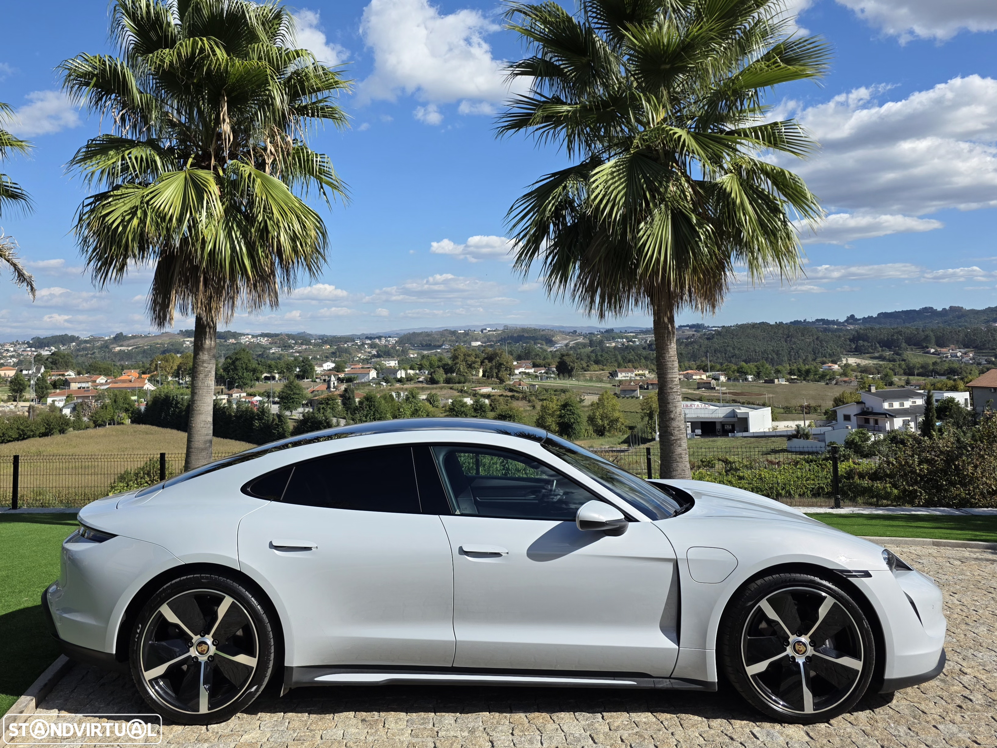 Porsche Taycan Bateria Performance Plus - 15