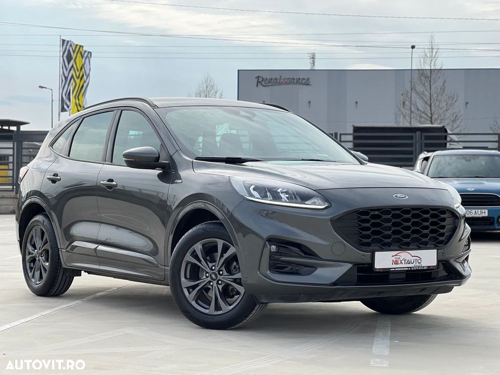 FORD Kuga 2023 — imagine 2
