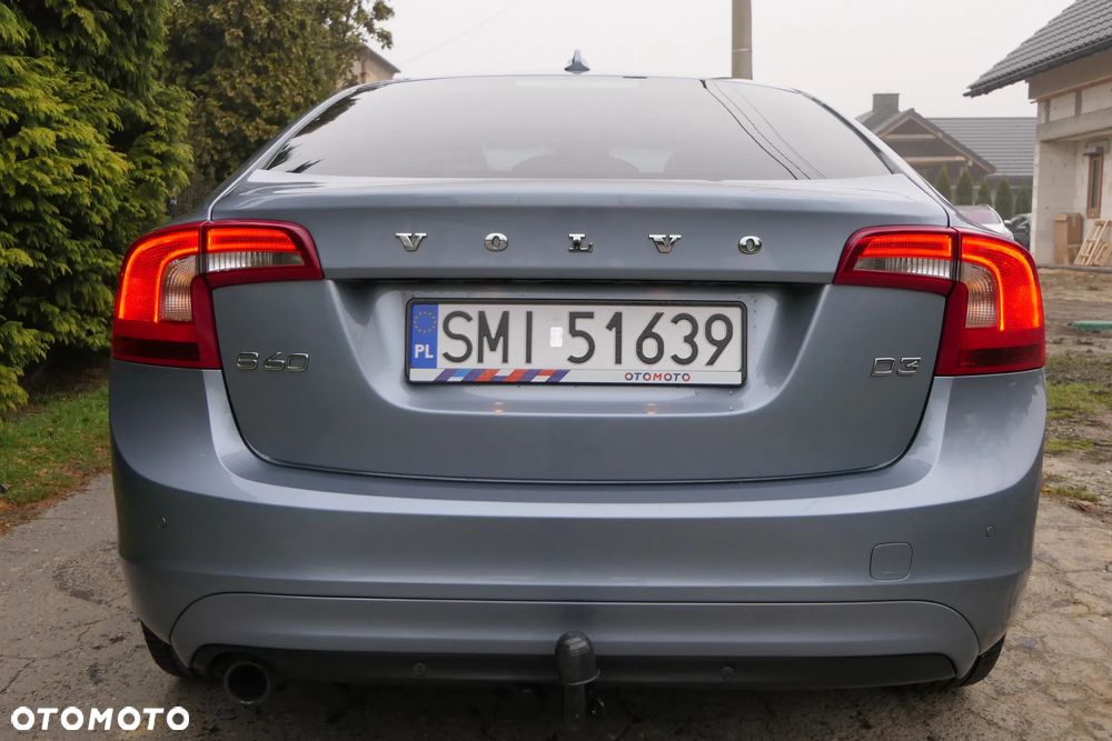 Volvo S60 D3 Drive-E Momentum - 16