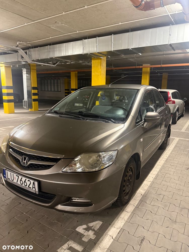 Honda City 2006 photo 2