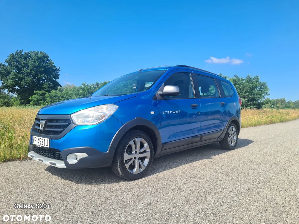 Dacia Lodgy dCi 90 Essential - 1