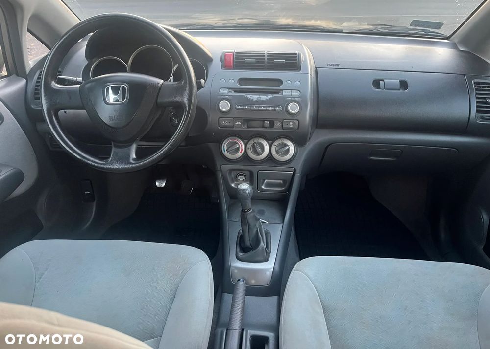 Honda City 1.4 Comfort - 10