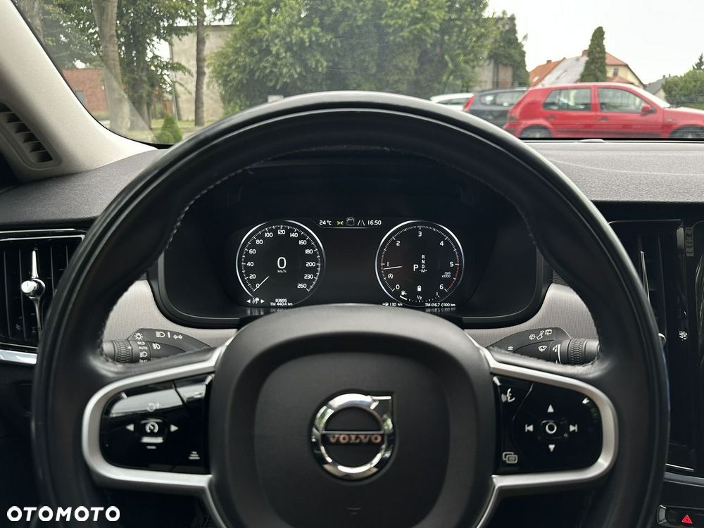 Volvo V90 - 17