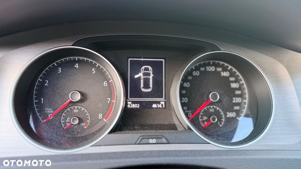 Volkswagen Golf 1.2 TSI BMT Comfortline - 7