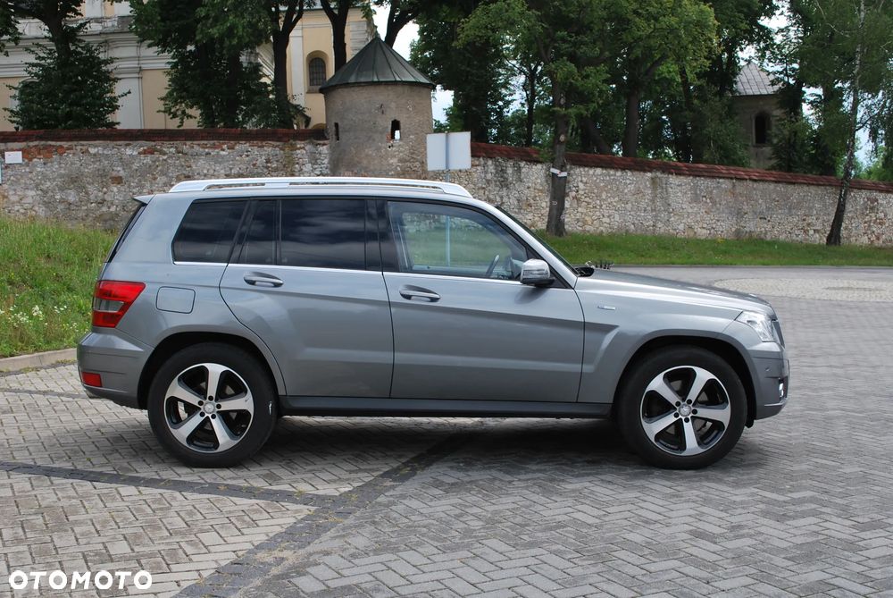 Mercedes-Benz GLK 220 CDI DPF 4Matic BlueEFFICIENCY 7G-TRONIC - 8