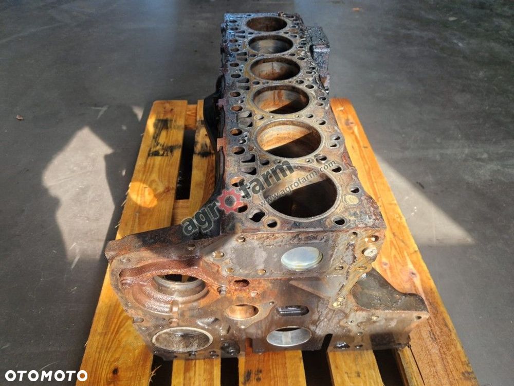 Blok silnika New Holland T6.155, T6070, T7.185 - 2