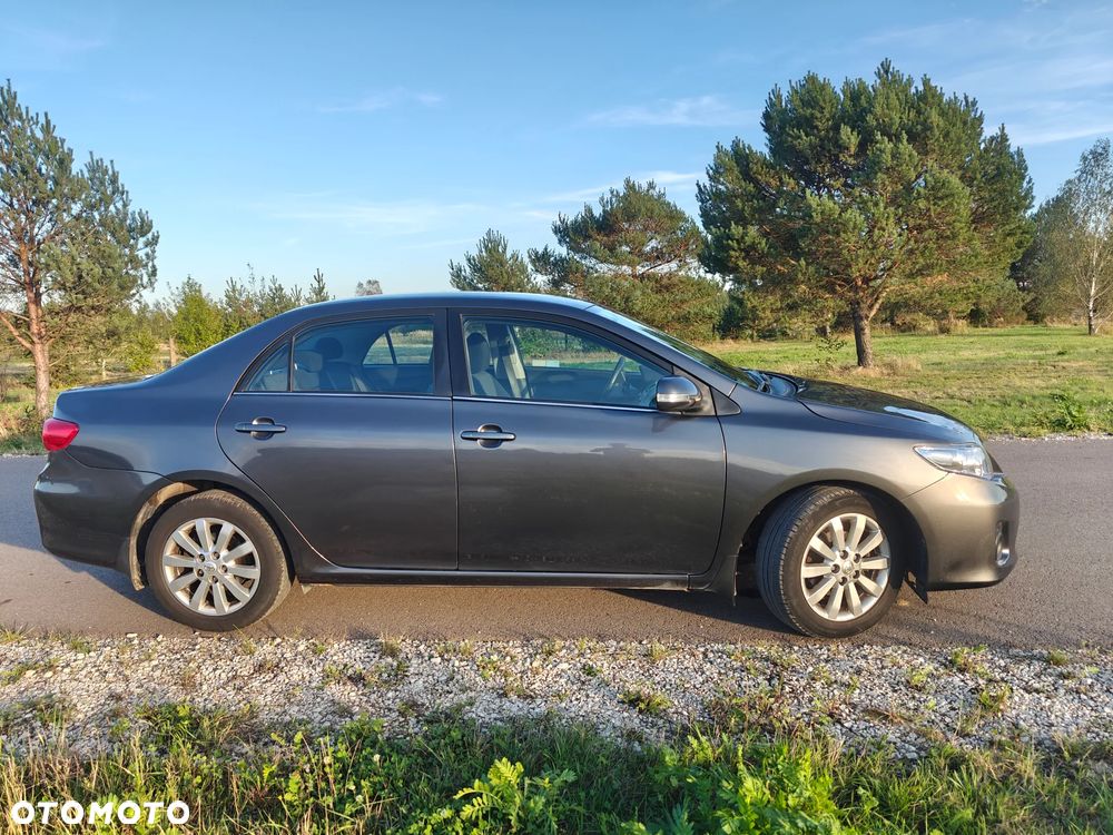 Toyota Corolla 1.6 Premium - 3