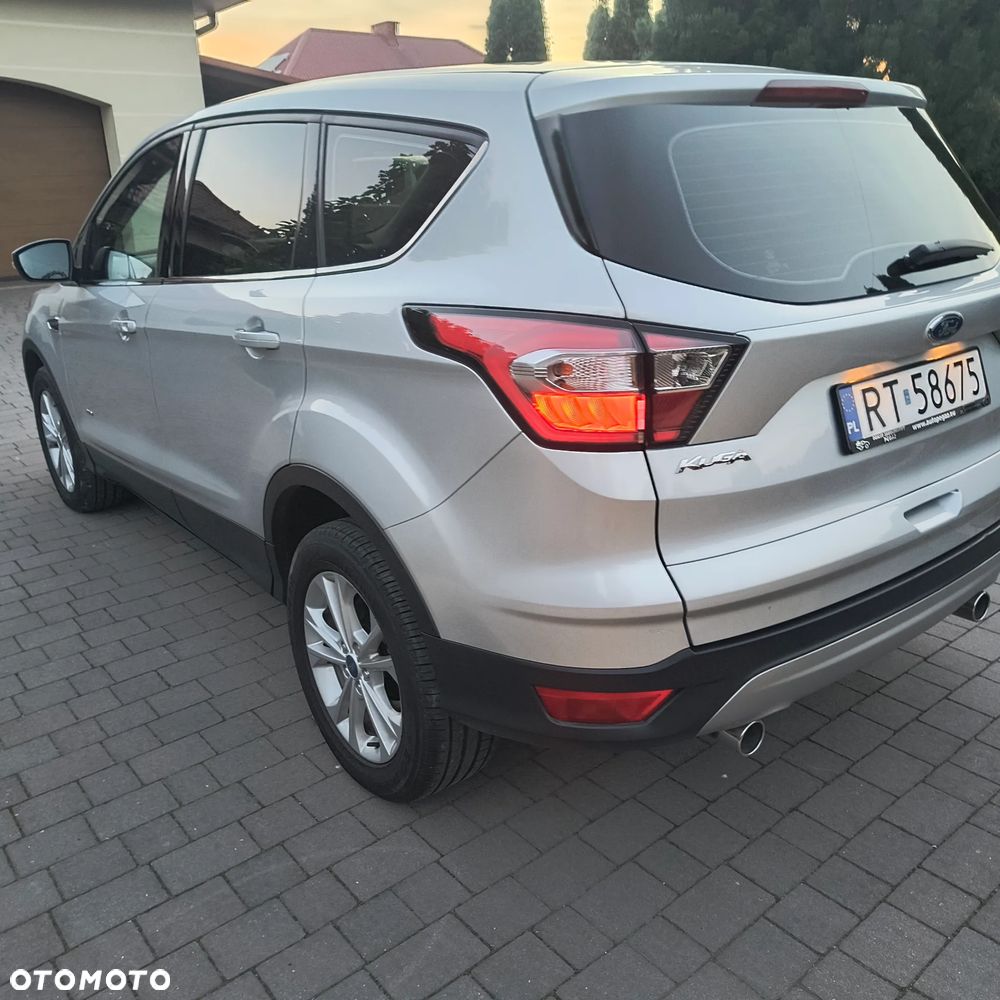 Ford Kuga 2.0 TDCi 4WD Titanium - 28