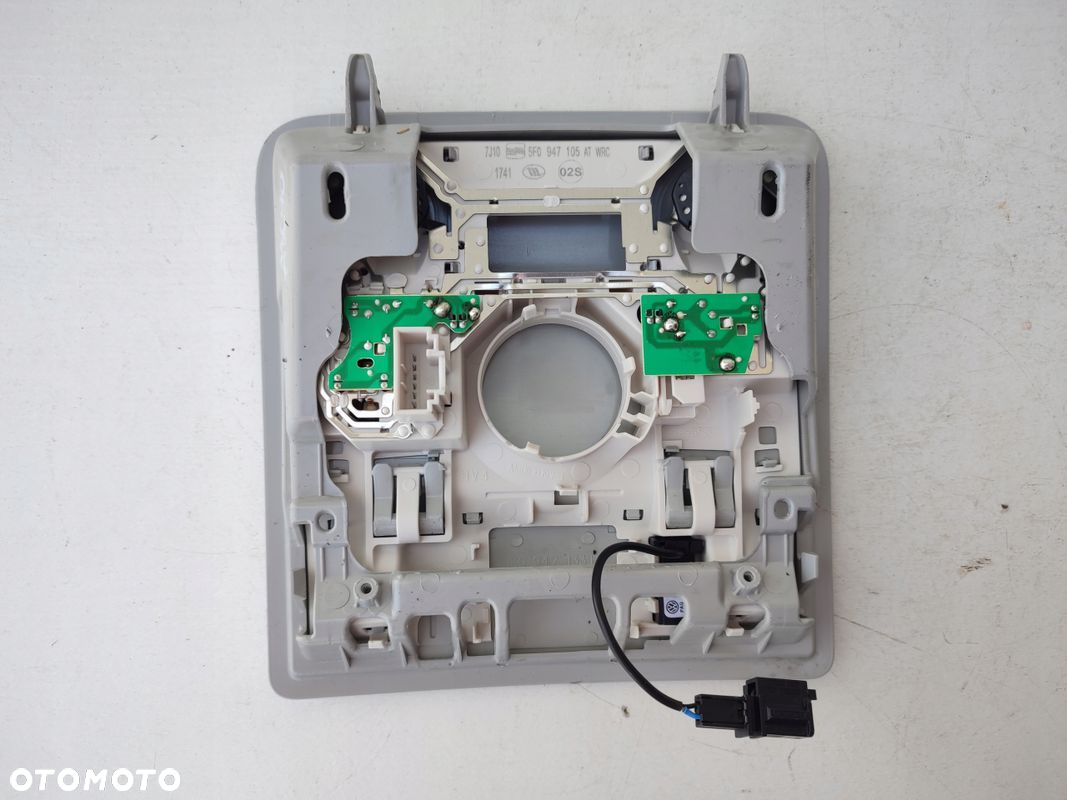 Lampka podsufitki SEAT LEON III LIFT 17-20 5F0947105AT EUROPA - 2