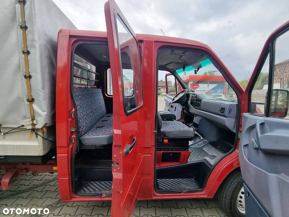 Mercedes-Benz Sprinter - 16