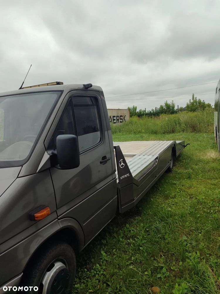 Mercedes-Benz Sprinter 904 - 15