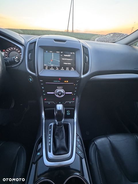 Ford S-Max 2.0 TDCi Titanium PowerShift - 13