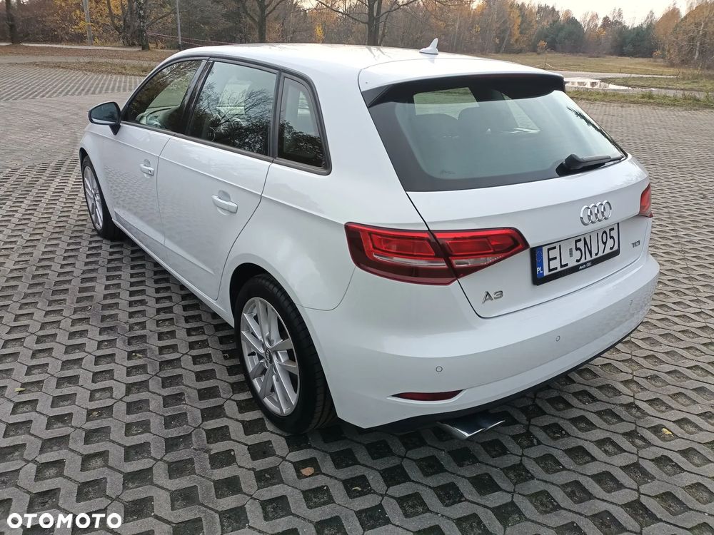 Audi A3 Sportback - 9