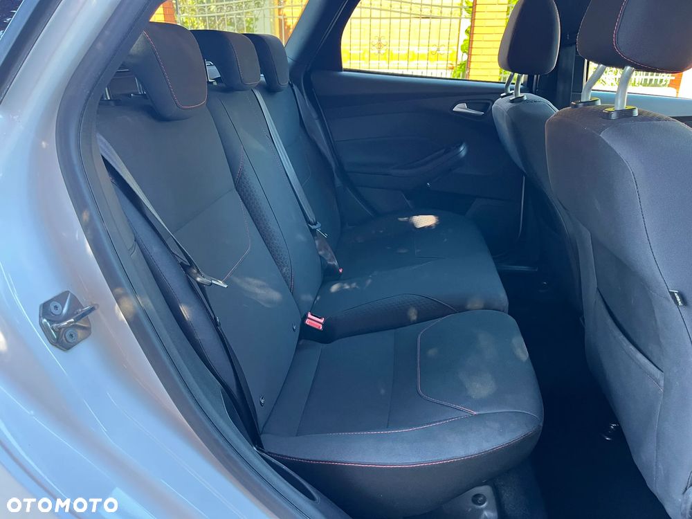 Ford Focus - 29