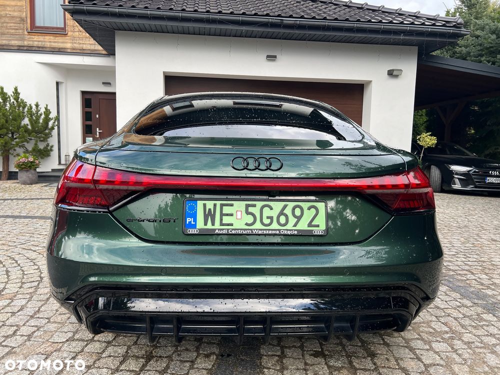 Audi e-tron GT - 12