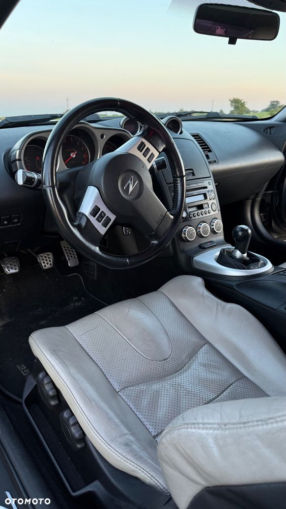 Nissan 350 Z 3.5 V6 - 10