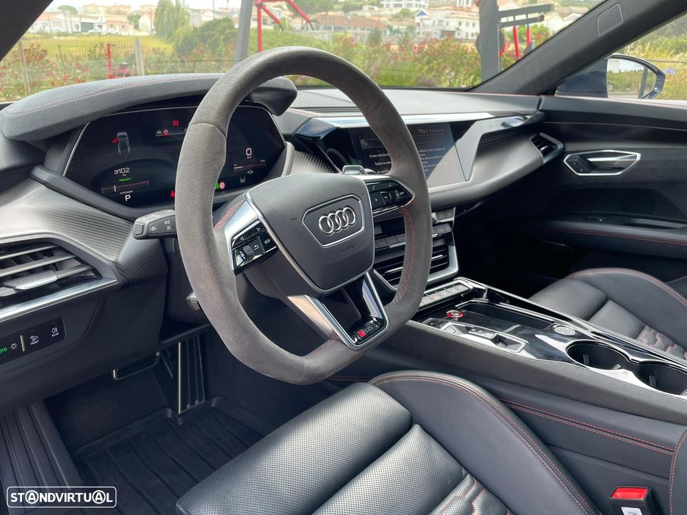 Audi e-tron GT - 15