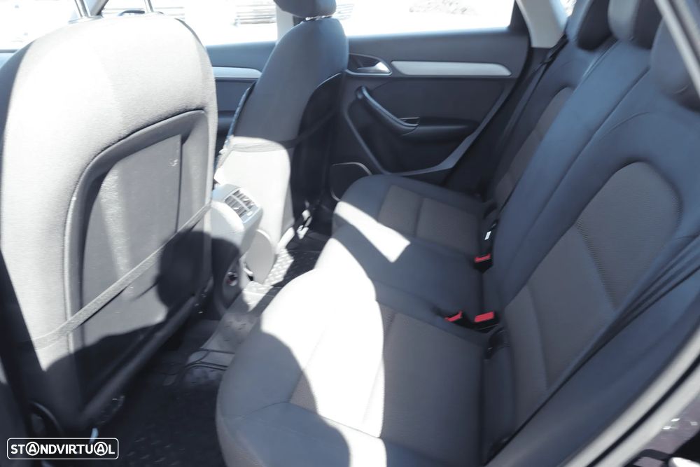 Audi Q3 2.0 TDI Sport - 6