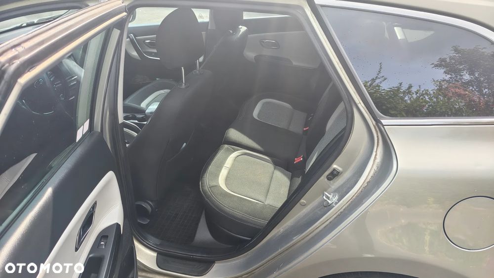 Kia Ceed 1.6 GDI Business Line - 11