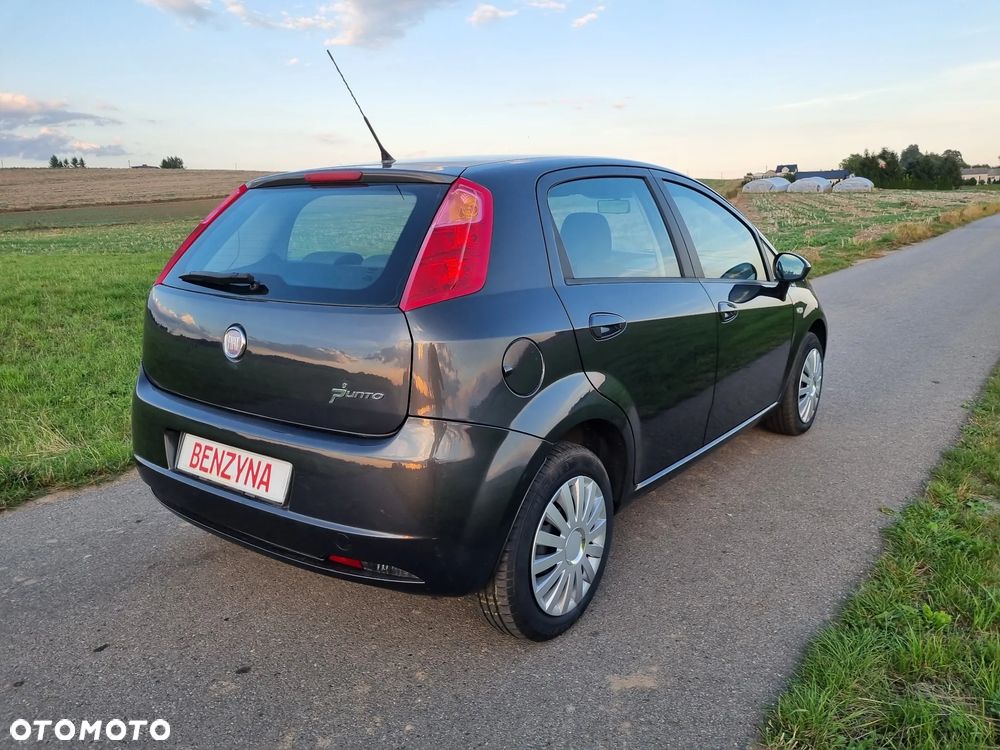 Fiat Punto 1.4 Young - 8