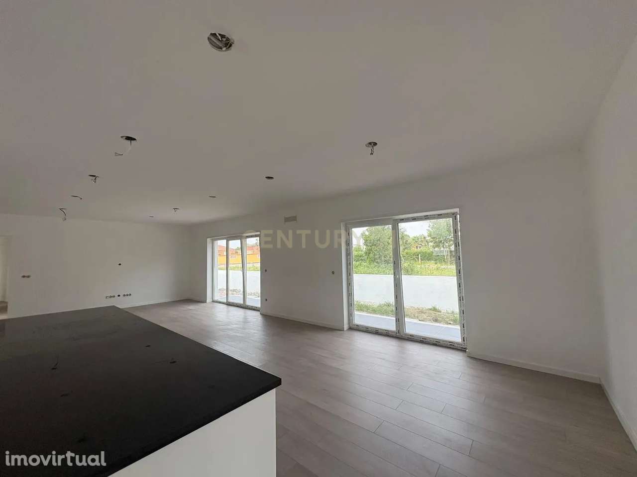 Moradia T3 Nova com acabamentos de qualidade - Grande imagem: 2/33