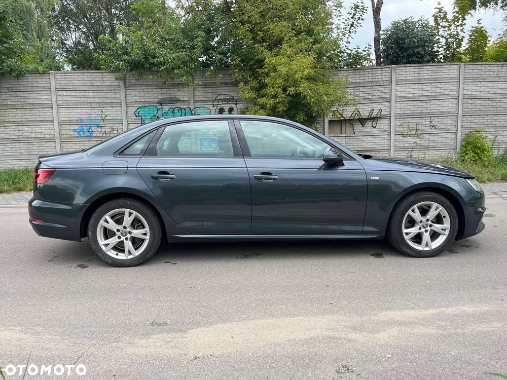 Audi A4 Limousine - 10