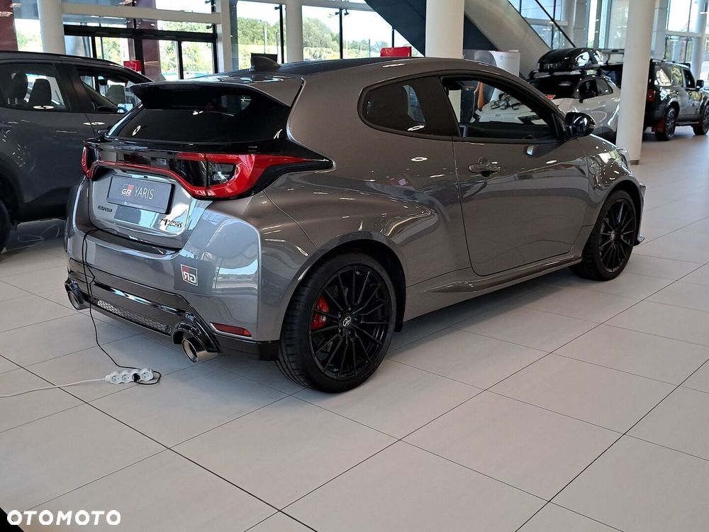 Toyota Yaris - 6