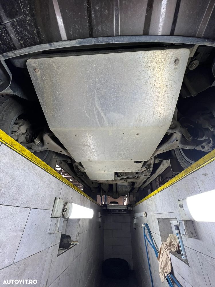 Volkswagen AMAROK TDI 4MOTION - 12