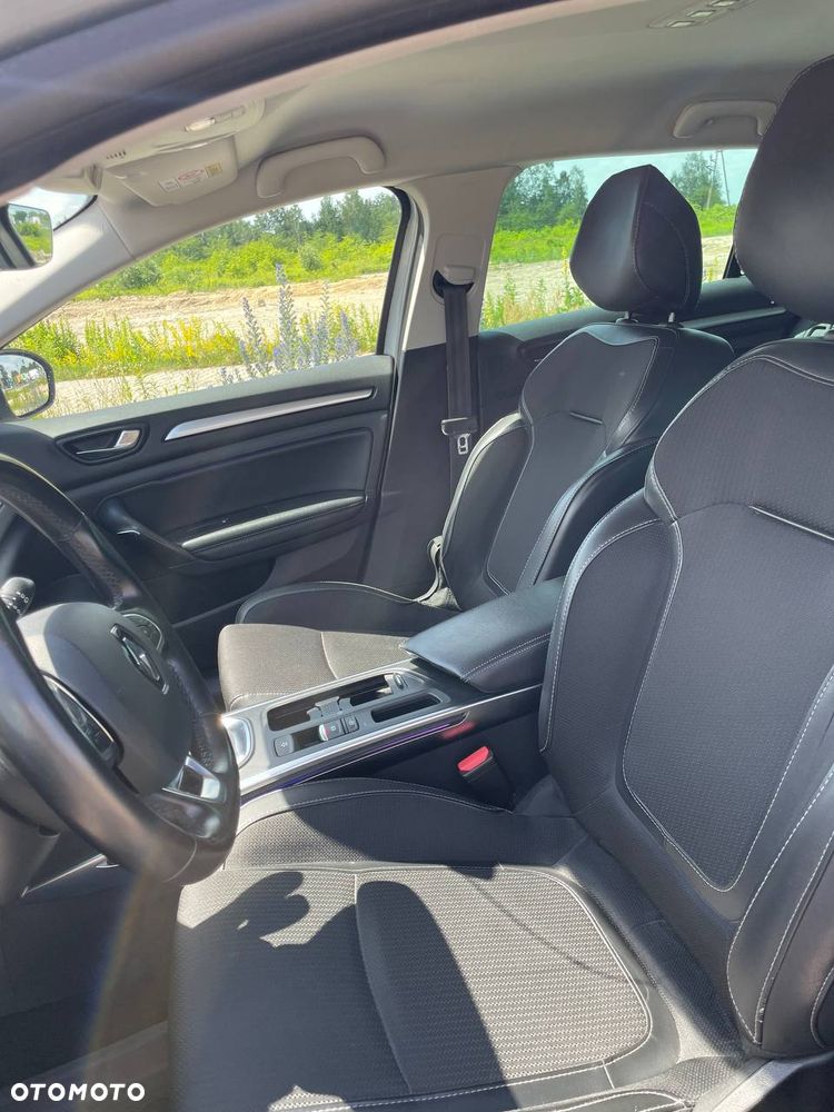 Renault Megane 1.3 TCe FAP Equilibre EDC - 8