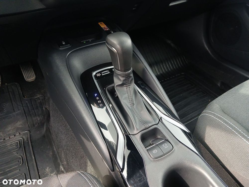 Toyota Corolla 2.0 Hybrid Comfort - 34