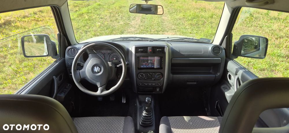 Suzuki Jimny - 23