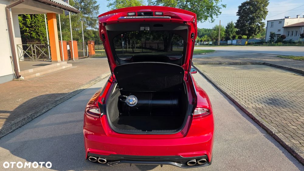 Kia Stinger 2.0 T-GDI L - 16