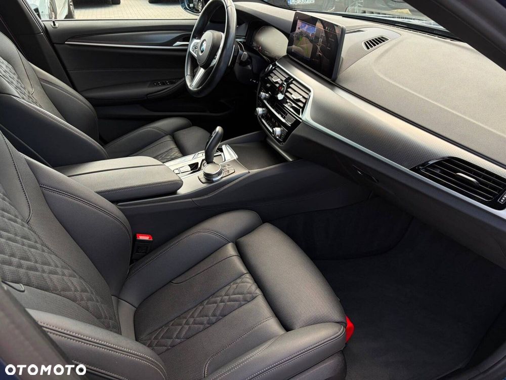 BMW Seria 5 520d xDrive mHEV M Sport sport - 13