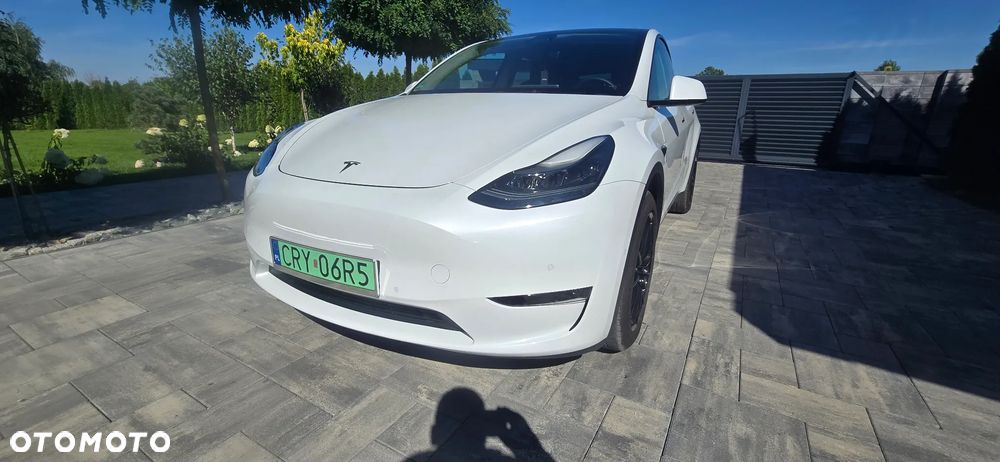 Tesla Model Y Long Range Dual Motor AWD - 4