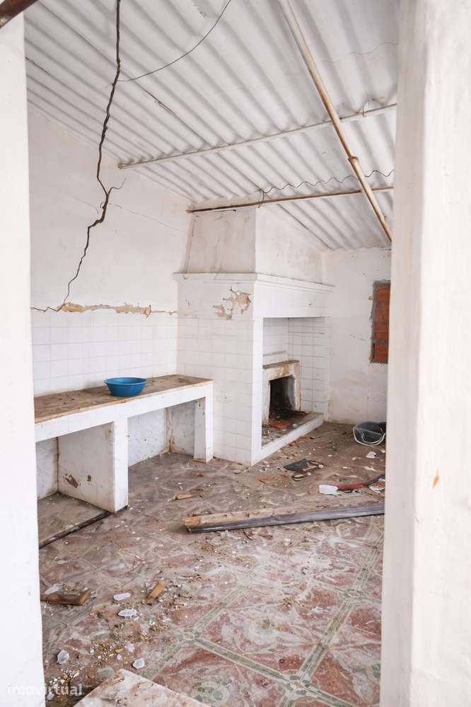 Moradia e Anexos c/ Projeto Aprovado  - 202,45 m² - Grande imagem: 3/22
