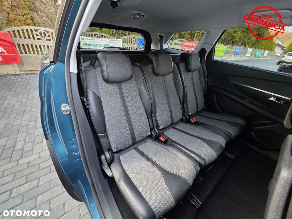 Peugeot 5008 - 24