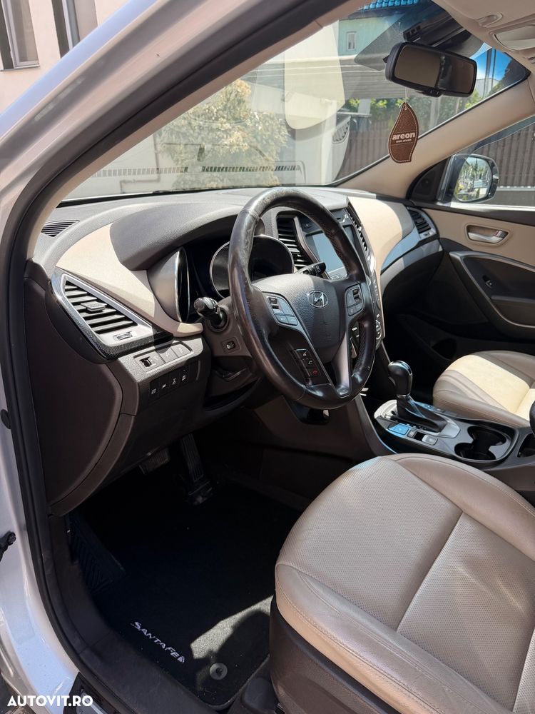 Hyundai Santa Fe 2.2 CRDi 4WD Luxury+ - 9