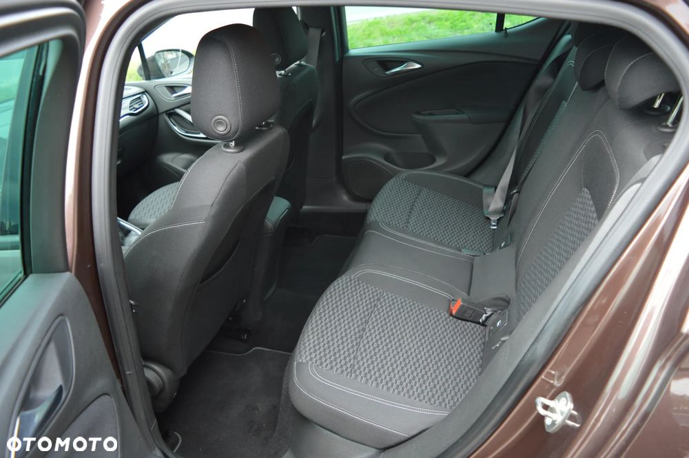 Opel Astra 1.4 Turbo Dynamic - 24
