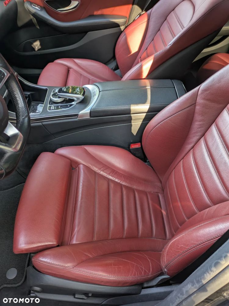 Mercedes-Benz Klasa C 250 d 4Matic 9G-TRONIC AMG Line - 23