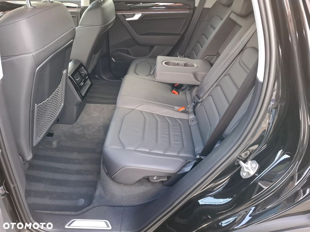 Volkswagen Touareg 3.0 V6 TDI 4Motion Elegance - 11