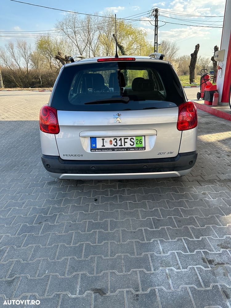 Peugeot 207 - 8