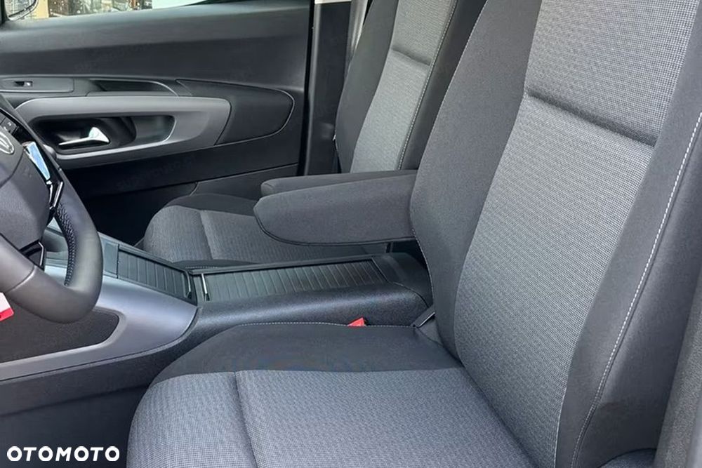 Toyota Proace City Verso - 8