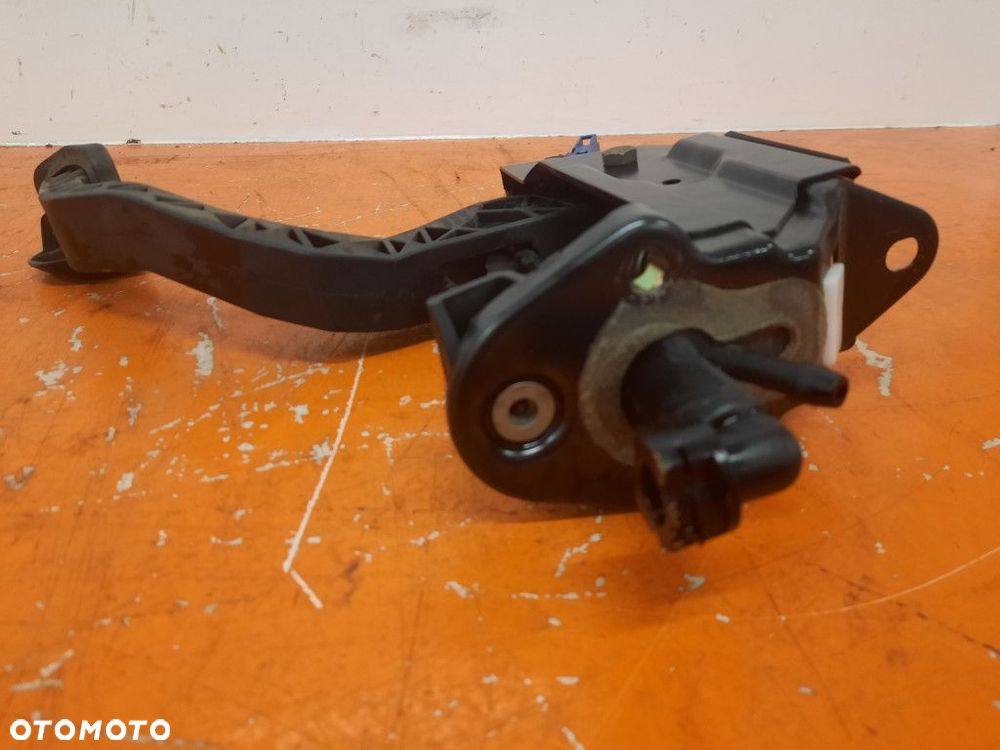 VOLKSWAGEN POLO 4 IV 05-09 PEDAŁ SPRZĘGŁA WYSPRZĘGLIK 6Q1721059T - 3
