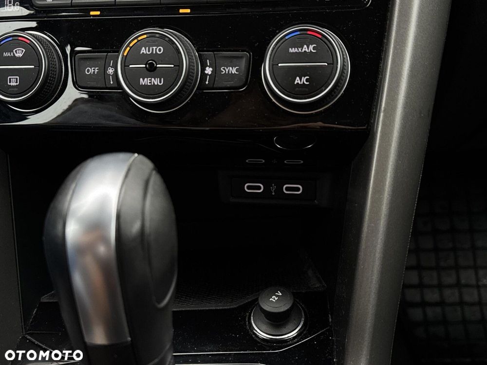 Volkswagen T-Roc 1.5 TSI GPF ACT Advance DSG - 26